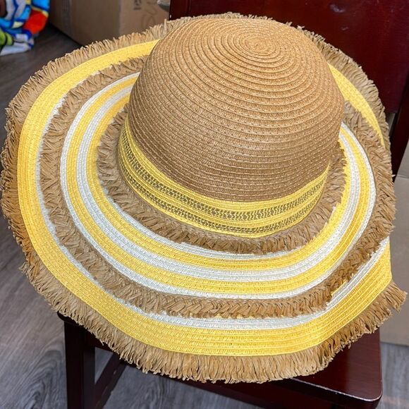 Echo Accessories - Echo Beach Hat . NEW